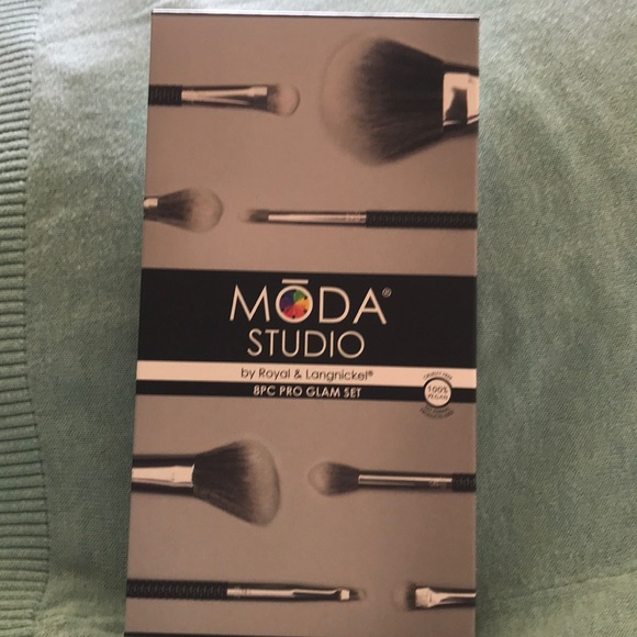 MODA STUDIO 8pc PRO GLAM Brush SET - Picture 3 of 3